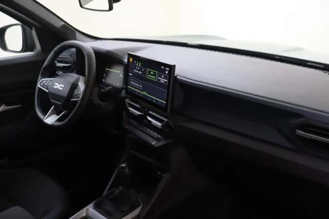 Dacia Duster (2024) thumbnail 5
