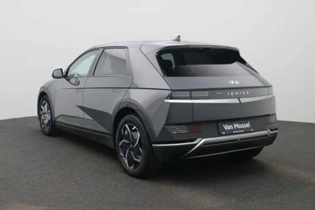 Hyundai Ioniq 5 (2024) thumbnail 2