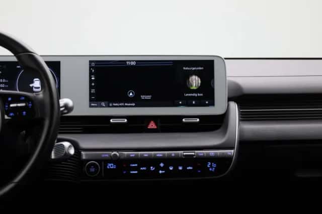 Hyundai Ioniq 5 (2024) thumbnail 9
