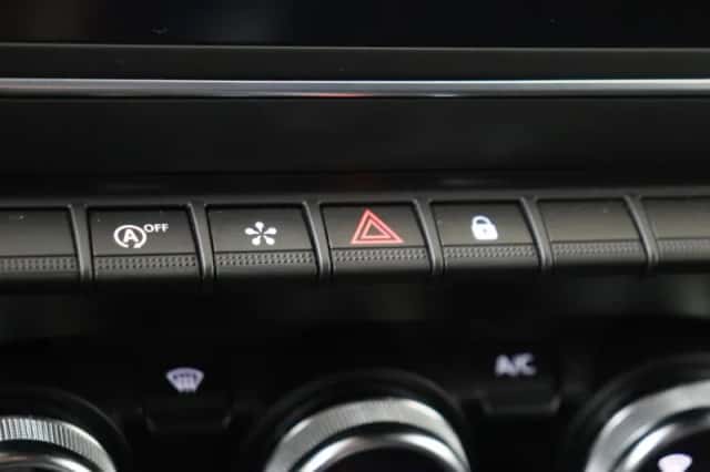 Renault Clio (2020) thumbnail 20