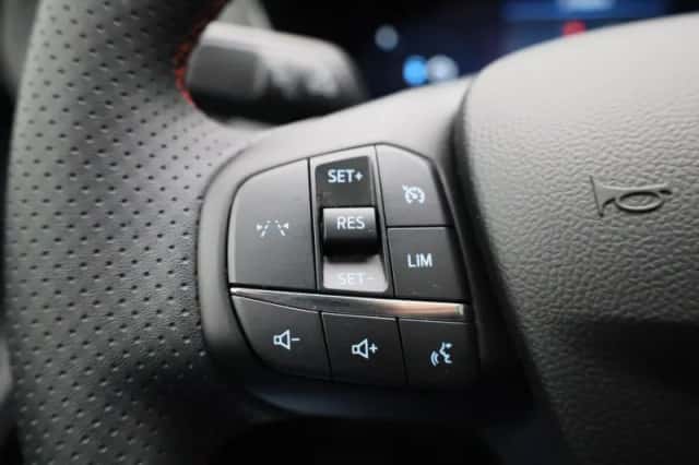 Ford Kuga (2025) thumbnail 22
