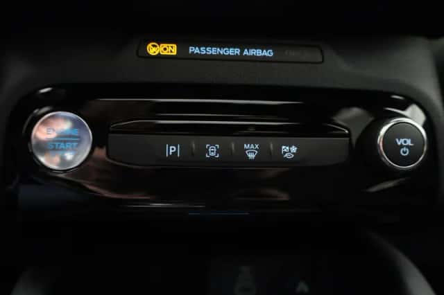 Ford Kuga (2025) thumbnail 23