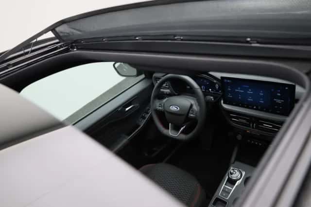 Ford Kuga (2025) thumbnail 37