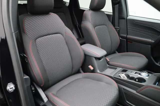 Ford Kuga (2025) thumbnail 41