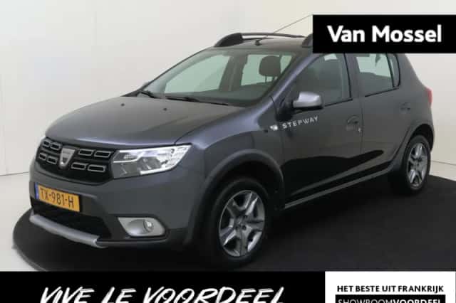 Dacia Sandero Stepway (2018) thumbnail 1