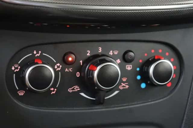 Dacia Sandero Stepway (2018) thumbnail 19