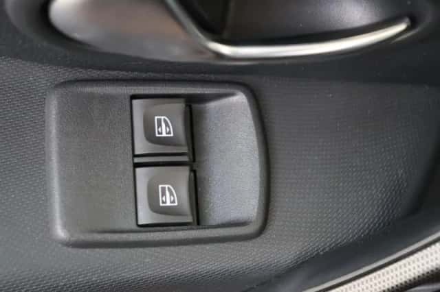Dacia Sandero Stepway (2018) thumbnail 23