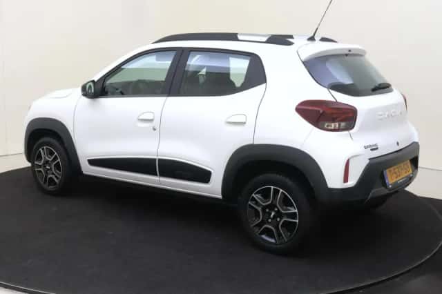 Dacia Spring (2023) thumbnail 3