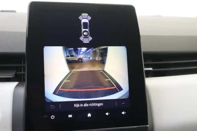 Renault Clio (2021) thumbnail 18