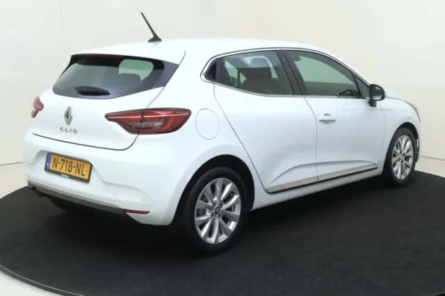 Renault Clio (2021) thumbnail 4