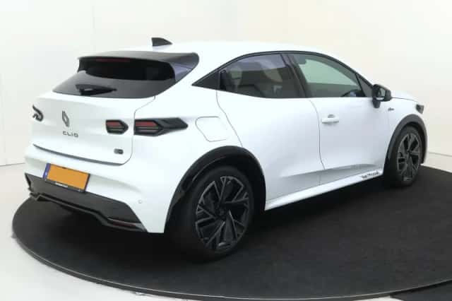 Renault Clio (2026) thumbnail 4