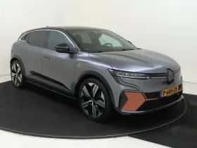 Renault Mégane E-Tech (2022) thumbnail 2