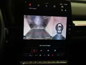 Renault Mégane E-Tech (2022) thumbnail 18