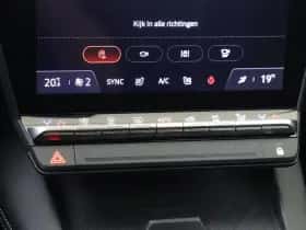 Renault Mégane E-Tech (2022) thumbnail 19