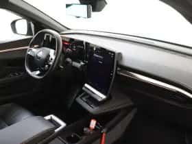 Renault Mégane E-Tech (2022) thumbnail 5