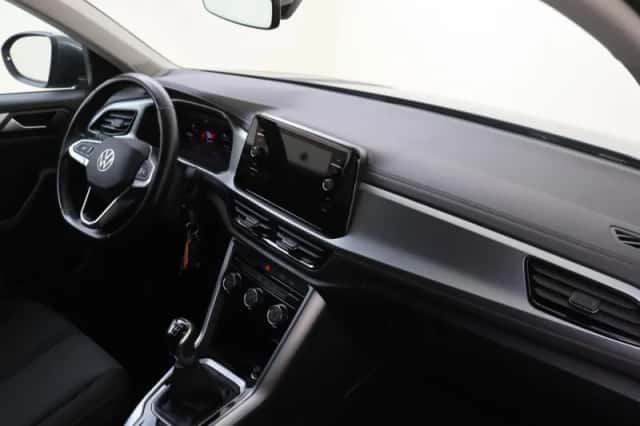 Volkswagen T-Roc (2023) thumbnail 12