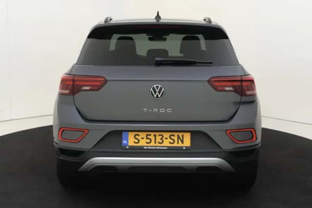 Volkswagen T-Roc (2023) thumbnail 7