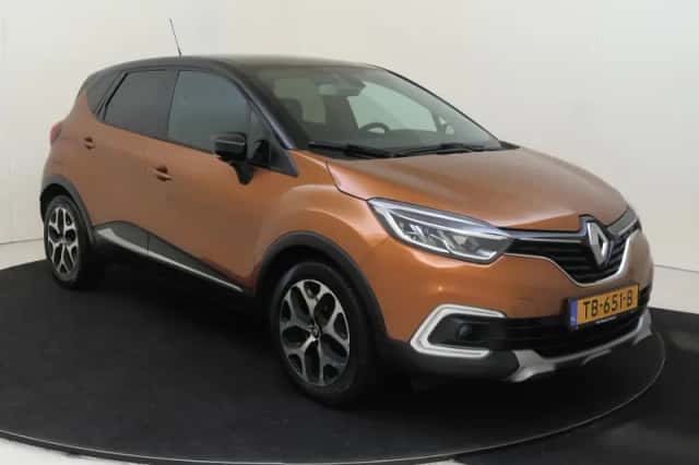 Renault Captur (2018) thumbnail 2