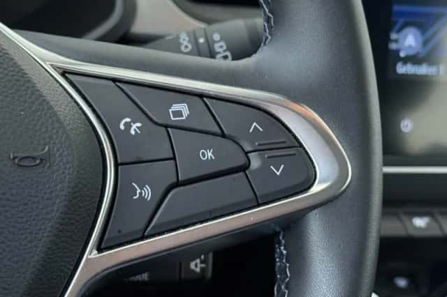 Renault Captur (2022) thumbnail 15