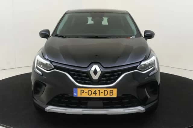 Renault Captur (2022) thumbnail 6