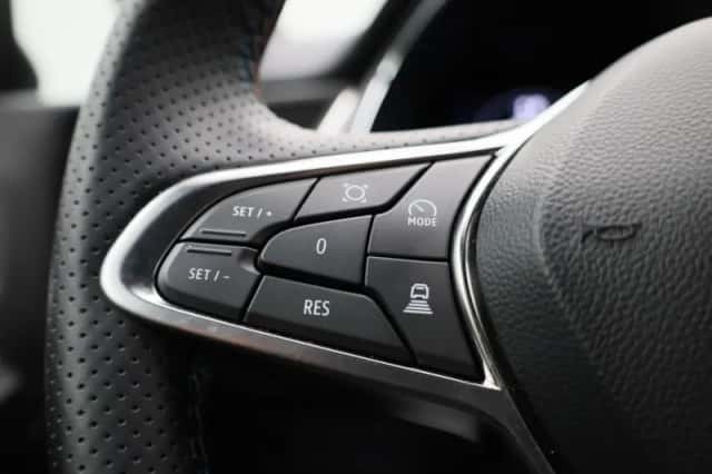 Renault Captur (2024) thumbnail 19
