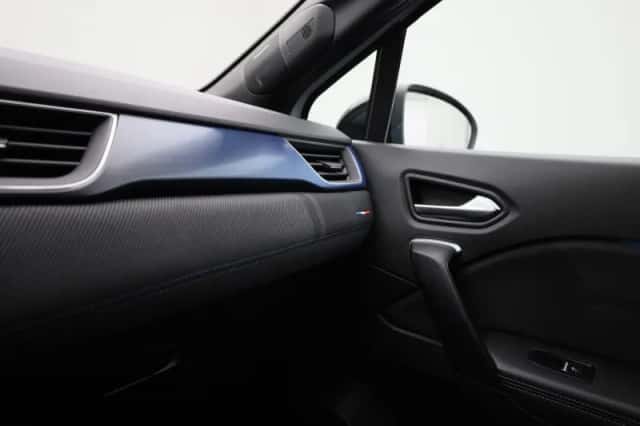 Renault Captur (2024) thumbnail 25