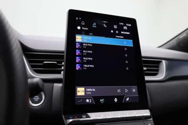 Renault Captur (2024) thumbnail 27