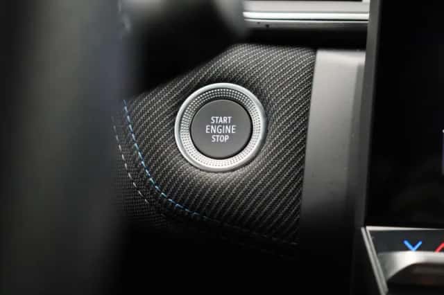 Renault Captur (2024) thumbnail 30