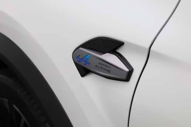 Renault Captur (2024) thumbnail 10