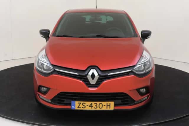 Renault Clio (2019) thumbnail 6