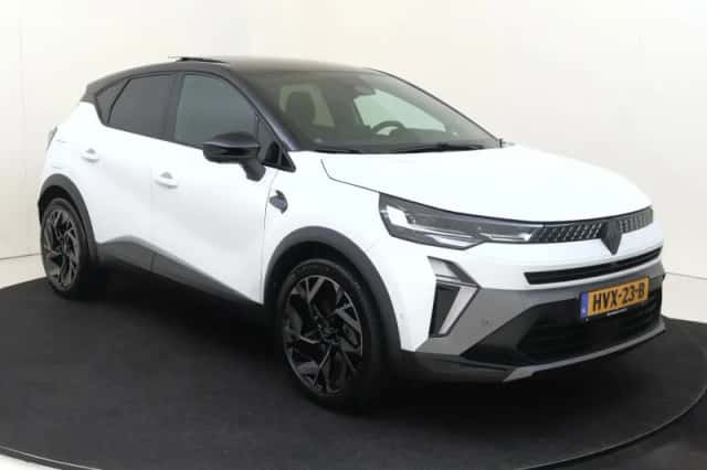 Renault Captur (2025) thumbnail 2