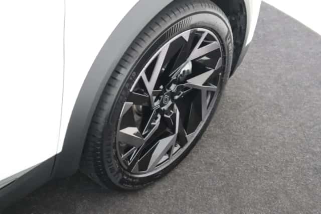 Renault Captur (2025) thumbnail 11