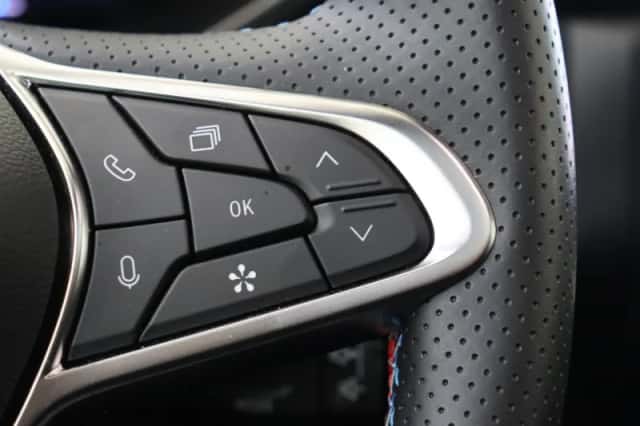 Renault Captur (2025) thumbnail 18