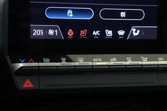 Renault Captur (2025) thumbnail 23