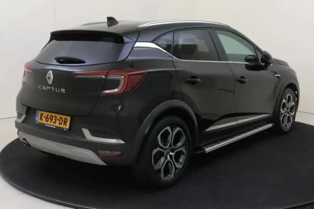 Renault Captur (2020) thumbnail 4