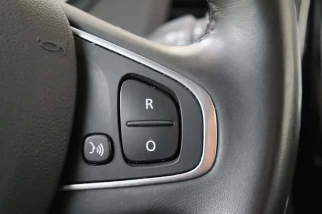 Renault Captur (2016) thumbnail 14