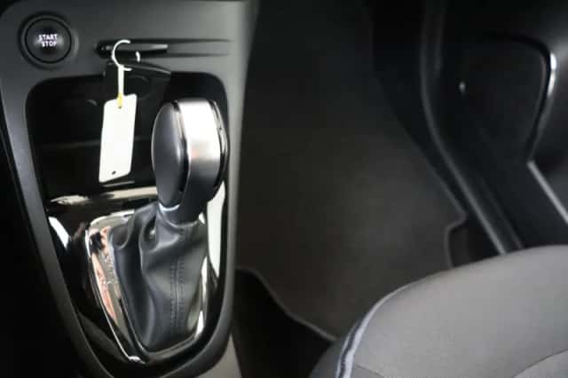 Renault Captur (2016) thumbnail 15