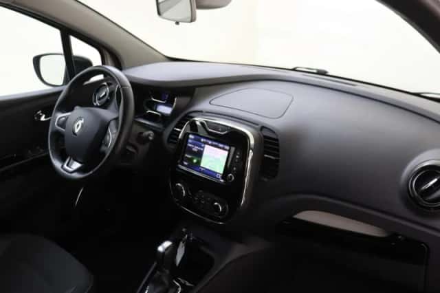 Renault Captur (2016) thumbnail 5