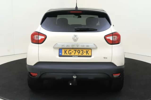 Renault Captur (2016) thumbnail 7
