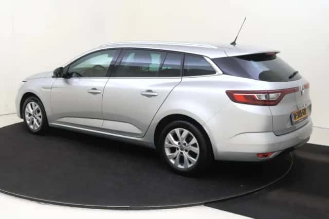 Renault Mégane (2020) thumbnail 3