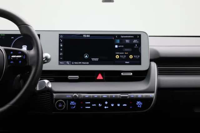 Hyundai Ioniq 5 (2024) thumbnail 9