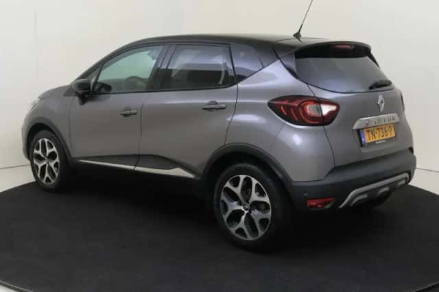 Renault Captur (2018) thumbnail 3