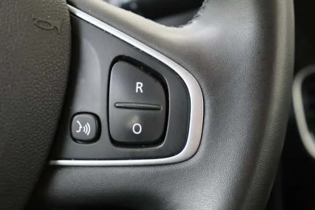 Renault Clio (2020) thumbnail 18
