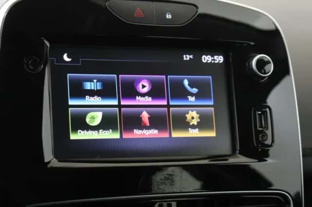 Renault Clio (2020) thumbnail 20
