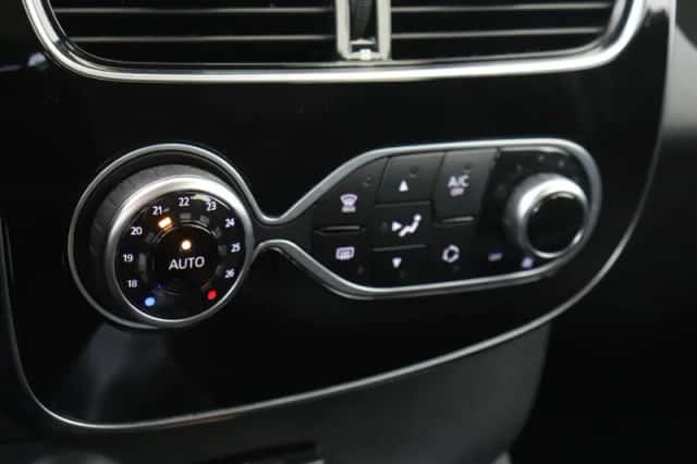 Renault Clio (2020) thumbnail 23