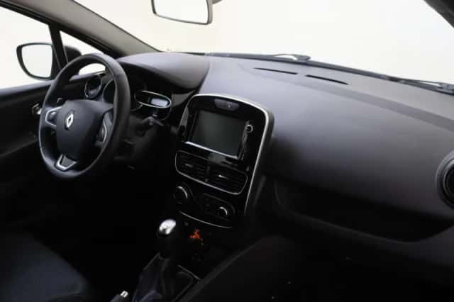 Renault Clio (2020) thumbnail 5