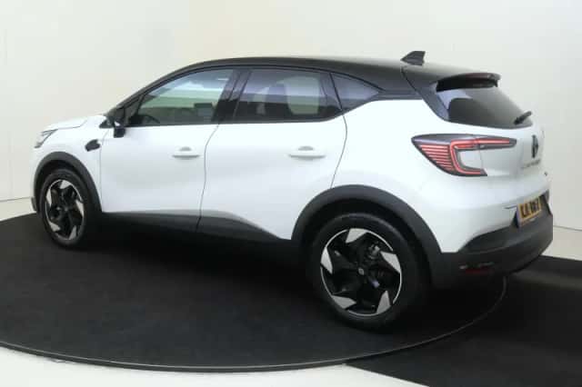 Renault Captur (2026) thumbnail 3
