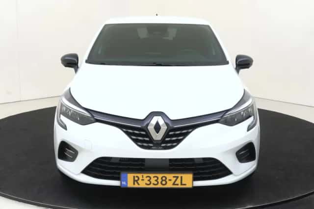 Renault Clio (2022) thumbnail 6