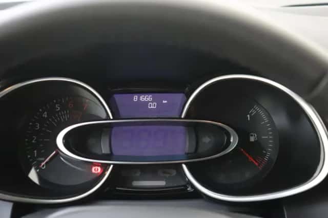 Renault Clio (2017) thumbnail 12