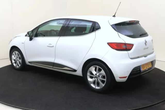 Renault Clio (2017) thumbnail 3
